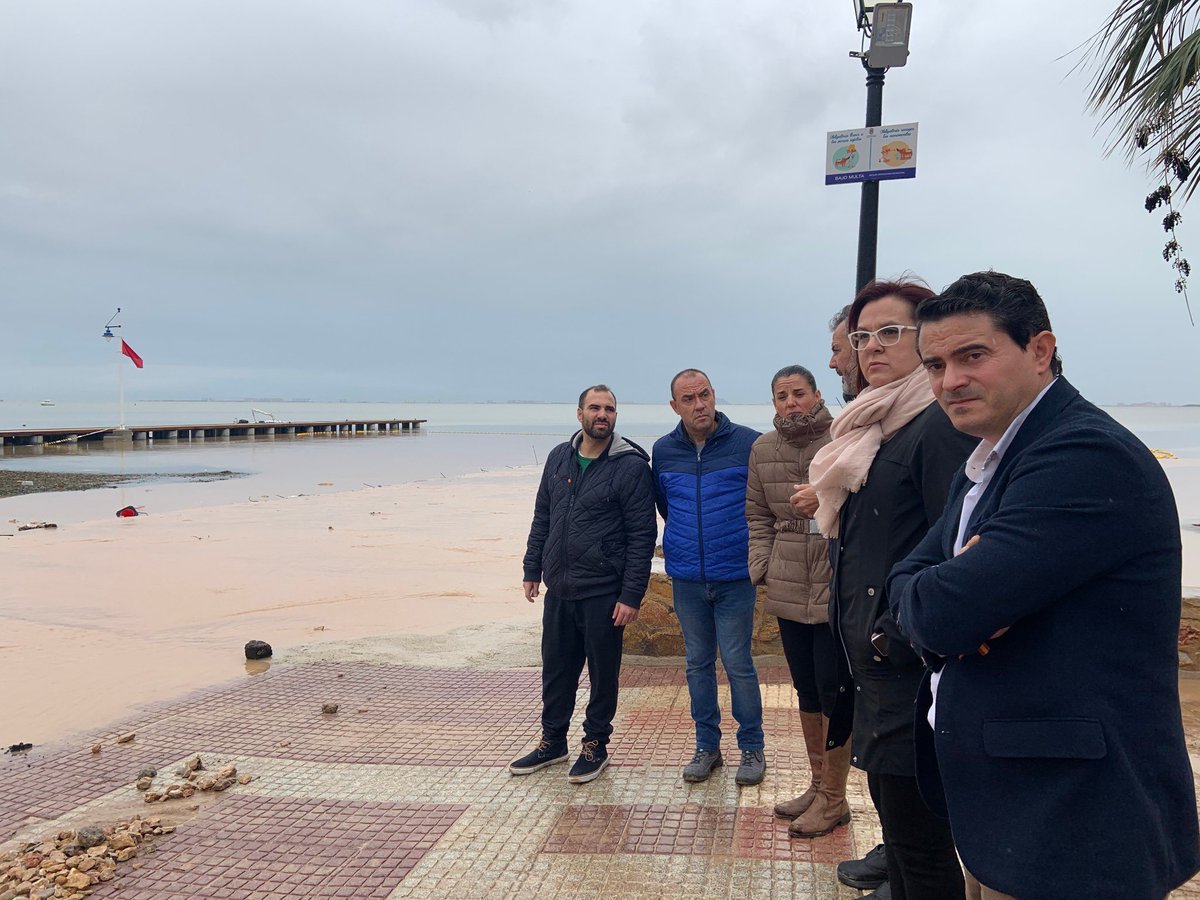 ifranco's tweet photo. Llueve sobre mojado en el Mar Menor. Los vecinos del entorno no pueden vivir así. Es hora de aprender de los errores cometidos y enmendarlos. No será fácil, ni rápido, pero es lo que nos demandan. https://t.co/LP11t9SsK9
