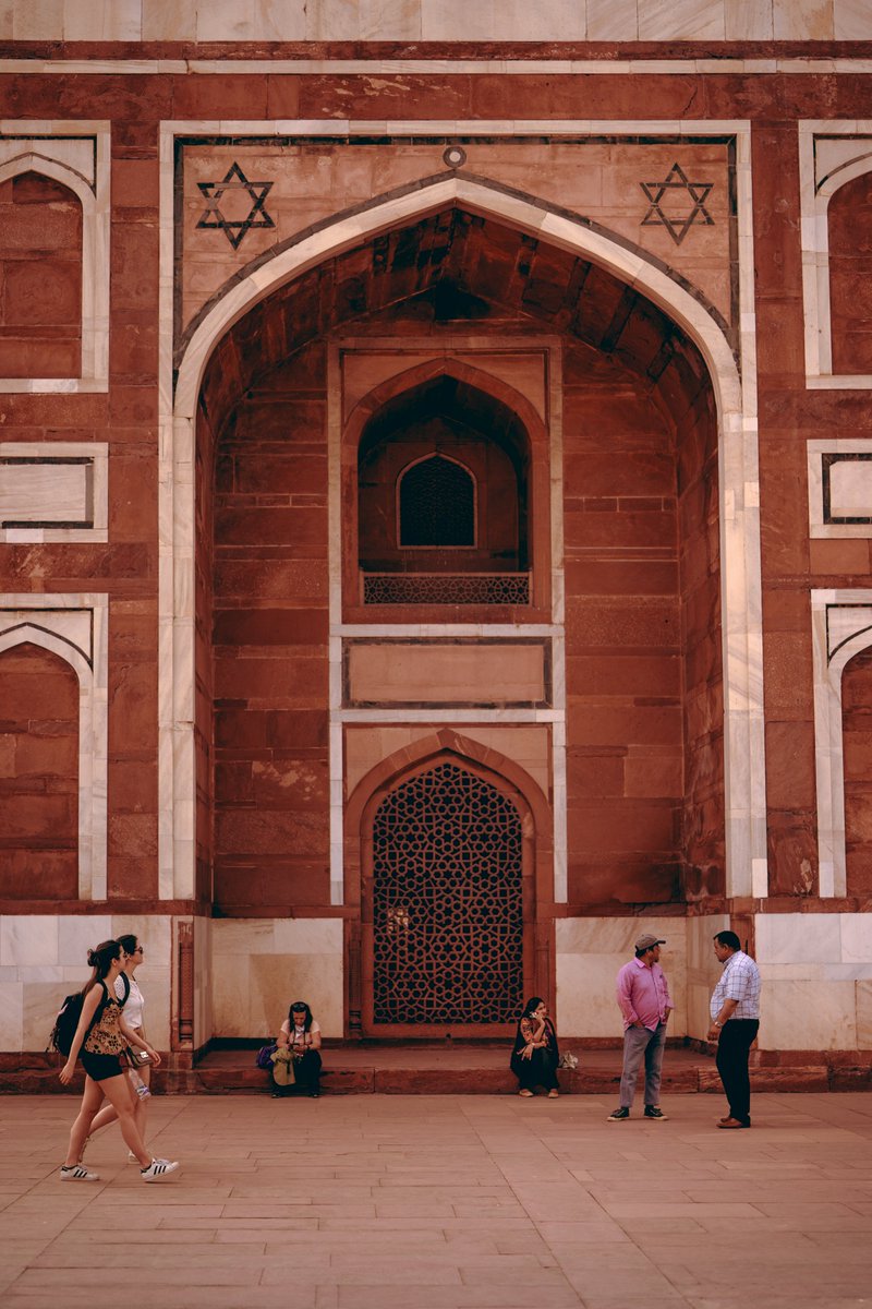TourismHalal's tweet photo. #Delhi showcases an #ancient #culture and unique #historical #monuments there is much to discover here

#Incredibleindia #halaltourism #halaltrip #Delhitours #السفر #ترحال #سفر #السياحة #HumayunTomb #Redfort #OldDelhi #Heritagecity #UNESCO #MAMA2019 #BTSDaesangAllKill #btsatmama https://t.co/7JjYp21Pqd