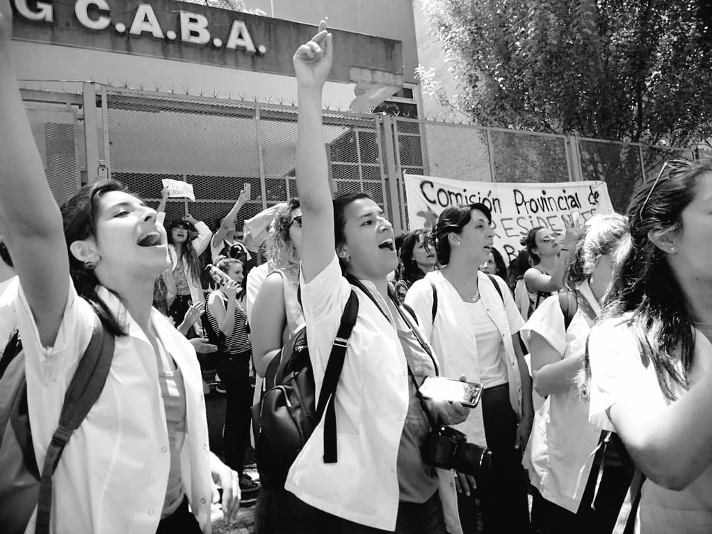 VeroSNM's tweet photo. Que viva la lucha de residentes y concurrentes!
#VetoOParo https://t.co/U4Y8Xnlz9p