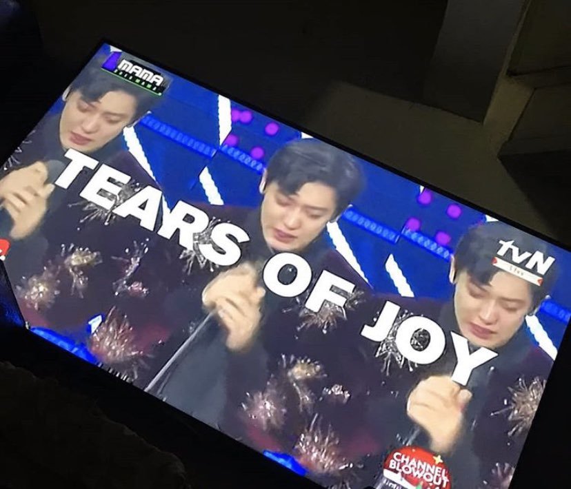 Kkimjong21's tweet photo. Jancuk lu @MnetMAMA kekurangan ide ato cari war?? #MnetApologizeToEXO https://t.co/4PkJAGaAld