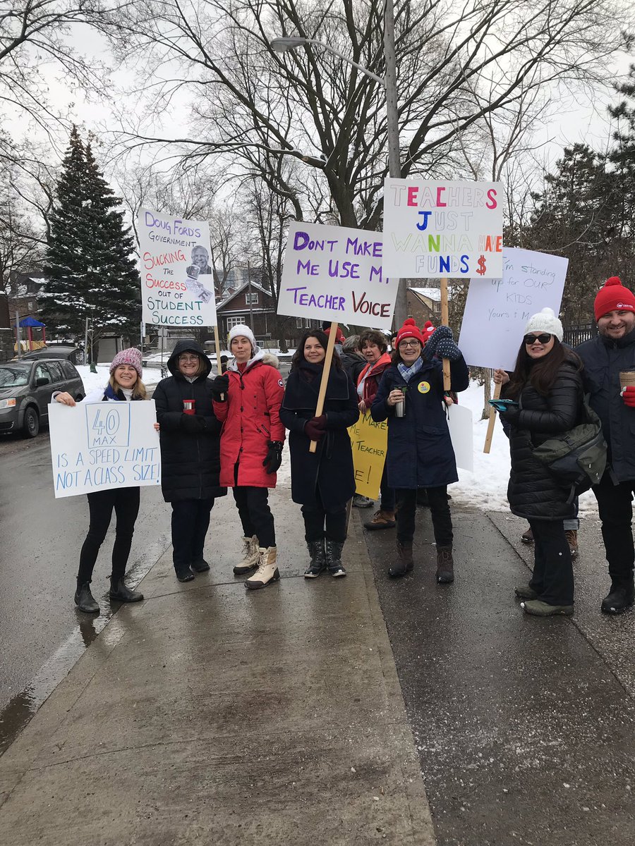 AOD_365's tweet image. Fighting for education for students in Ontario. All kids should have the right to access quality programs and responsive classrooms! #NoCutsToEducation #supportstudentsuccess