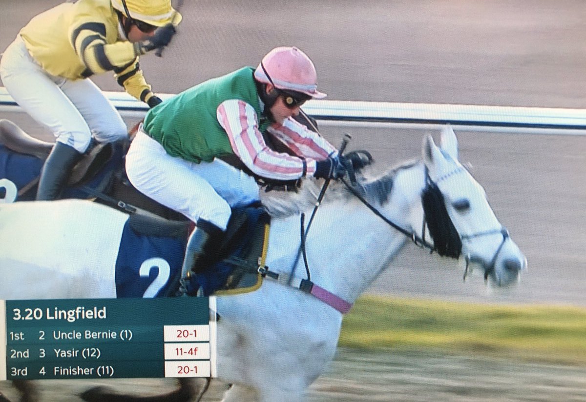 amajox's tweet photo. Congrats @amajox #SeanHawkins #FirstCareerWinner #UncleBernie #SarahHollinshead denies #champ @SerenaBrothert2 @LingfieldPark @betway #daytoremember 20/1!#topjock ๐๐๐๐ https://t.co/1t7aDSUK9t