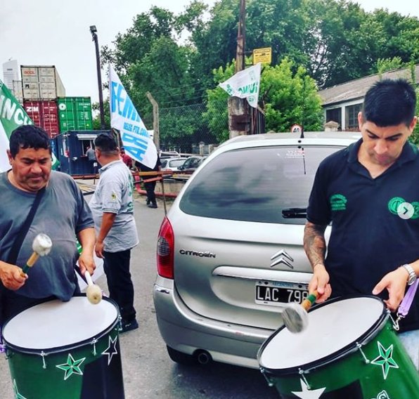 gonbauti's tweet photo. @Guincherosok 🚨
En #DEFISA depósitos fiscales 5 trabajadores fueron despedidos. 

#guincheros están en protesta reclamando la reincorporación

https://t.co/CnSOAVirXP https://t.co/khkRMvJy3F