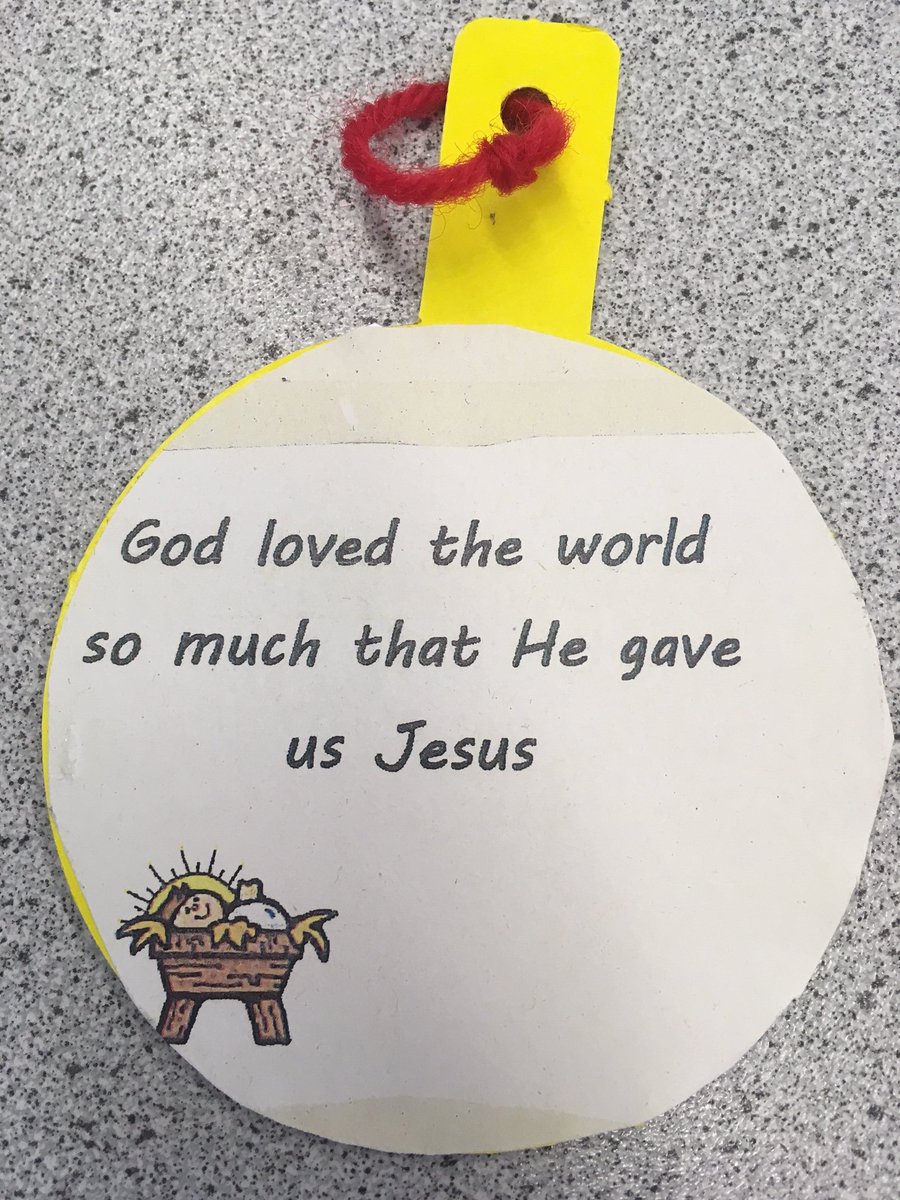 LongwickSchool's tweet photo. Learning that God gave us Jesus in #splashclub thanks to the volunteers from @StMarysChurchPR https://t.co/Oz8nSGB4Ay