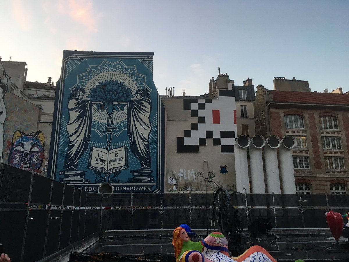 PierreJeudy's tweet photo. Le petit nouveau #Placestravinsky : INVADER ! 😍😍Combien de point sur l’appli #flashinvader ? @Anne_Hidalgo @ArielWeilT @OBEYGIANT https://t.co/QkDrIjdHXx