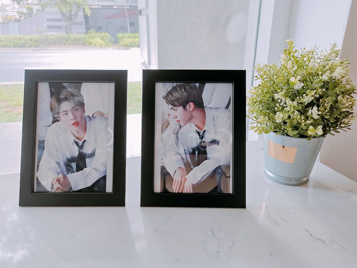 04l21992's tweet photo. Thank you so much to everyone for coming for #eatjincafesg 💕💕 We are so thankful for all the support!  Hope everyone enjoyed themselves celebrating Jin's birthday with us 🥰

-2019 #JinDay- https://t.co/8jX6kaZTXA