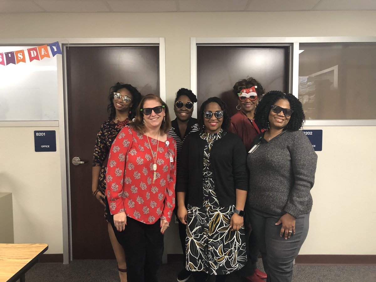 DvilleSpecialEd's tweet image. Special Ed Staff know that Inclusive Schools are Cool!  #ISW2019 #CHARTSuccess