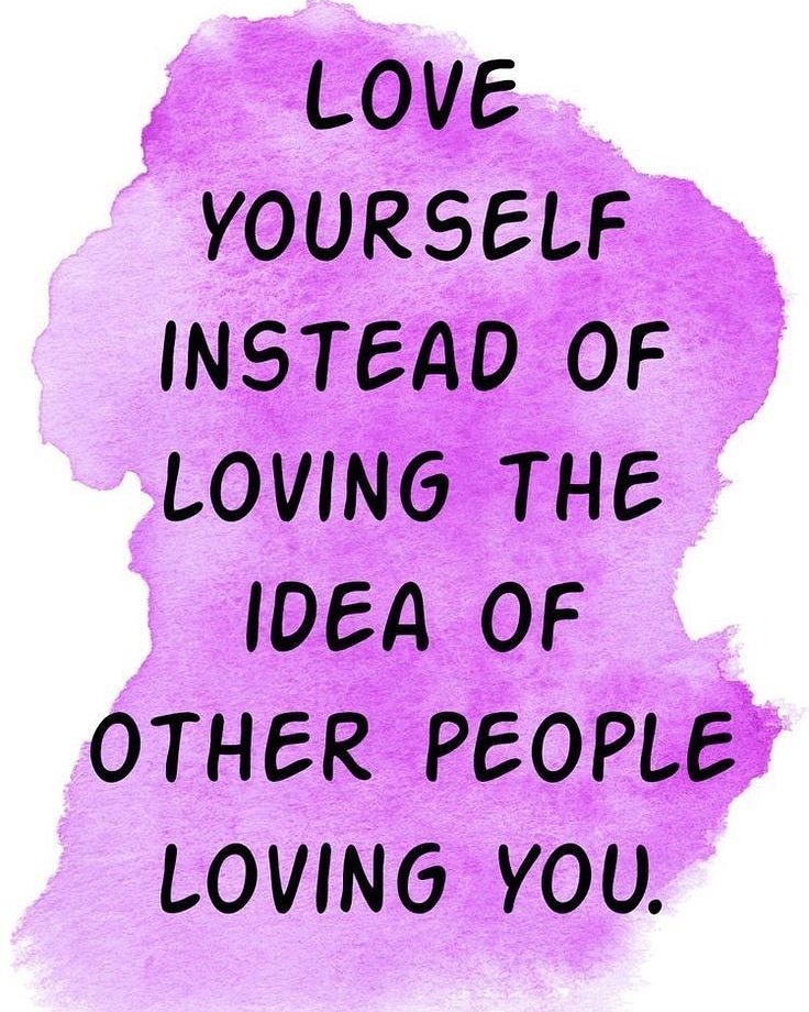 QuotesShower's tweet photo. Love Yourself 😎 Instead of Loving the Idea of other people looking Loving you ❤️
#quotesoftheday #WednesdayWisdom #WednesdayThoughts #lovequotes #relationshipgoals #motivational #quotesshower https://t.co/SfcSJubB3e