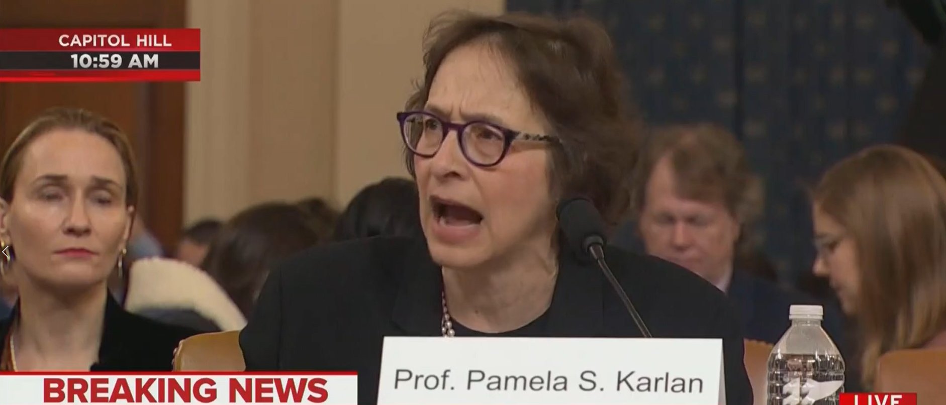 EK9Iha5WwAcf0GD.jpg:large