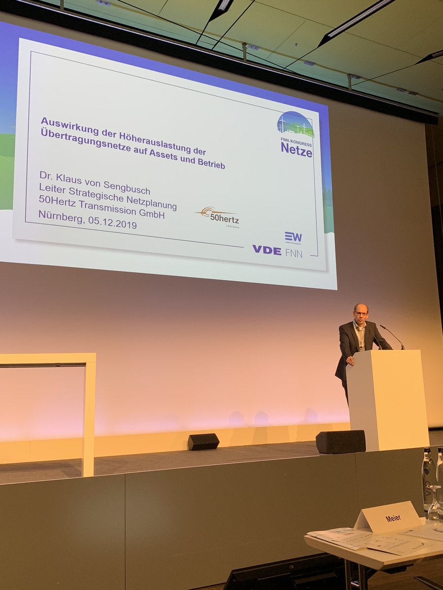 VDE_Group's tweet photo. Dr. Klaus von Sengbusch @50Hertzcom zur Höherauslastung im #Übertragungsnetz #fnnk19 #stromnetz #energiewende @BMWi_Bund #netzplan #nep19 https://t.co/m6KBShUGzj