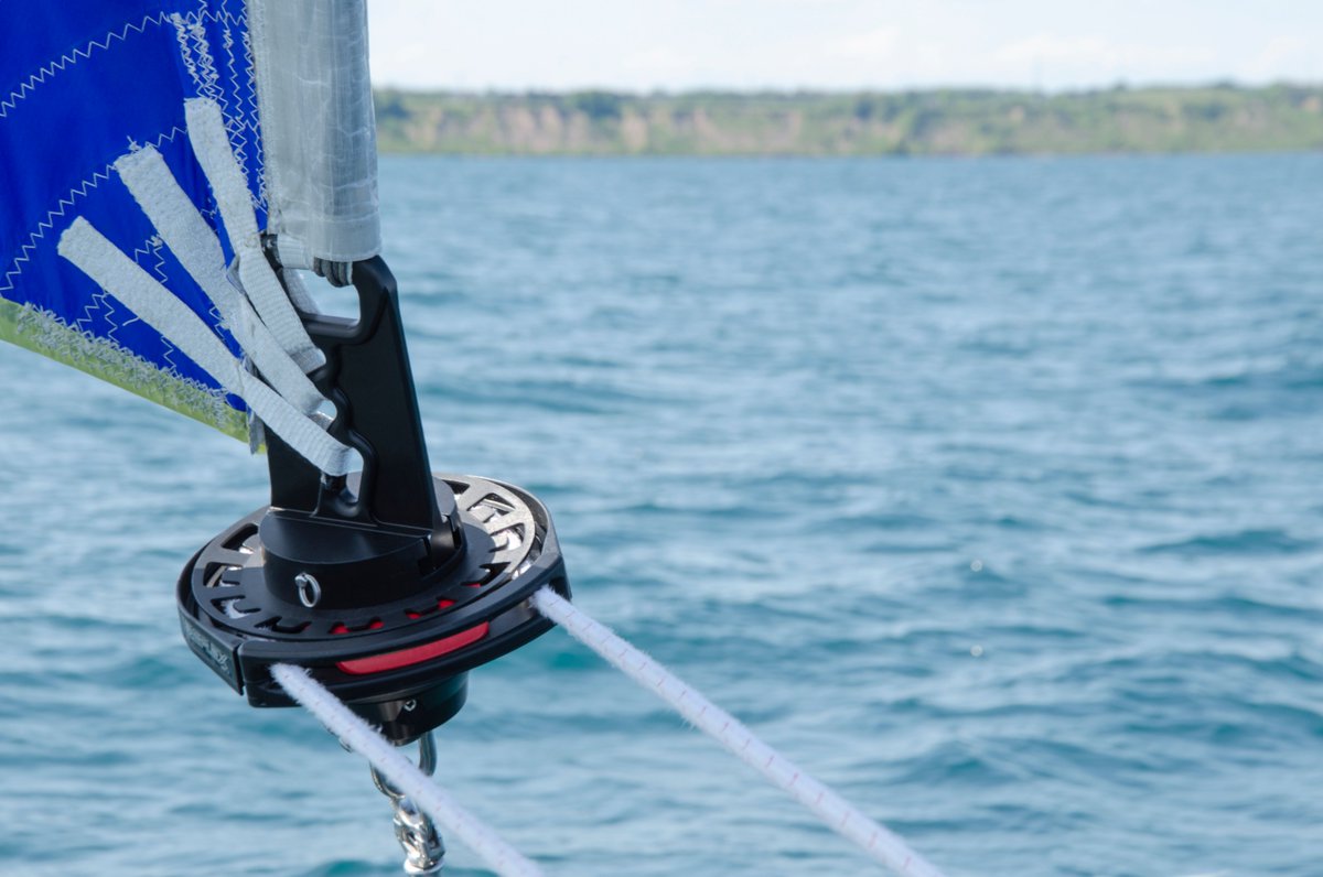 REFLEX™ for Cable-Free Code Zero Sails. Take a look at the full read, titled Reflex Reaction, by the team at Seahorse Magazine @Seahorsemag plus watch the new video: seahorsemagazine.com/150-content/de…

#Sailing #Harken #Furling <a href="/HARKEN/">HARKEN</a> <a href="/yandyfeed/">YachtsandYachting.com</a> <a href="/DoyleSailmakers/">Doyle Sails Salem</a> <a href="/NorthSails/">North Sails</a>⛵️