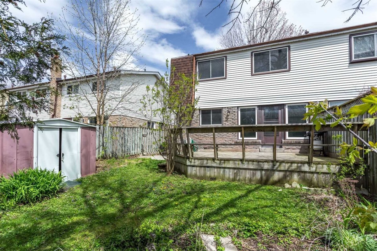 GoetzRealty's tweet image. 🚨🚨🚨 #StudentRental Alert 🚨🚨🚨

👉1362 Orlando Court, #Oshawa
👉 List Price: $460,000
👉$2,775 Per Month Rental Potential

"Doing The Most, To Get You The Most"

Brad Goetz
Sales Representative
905.999.2629
bradgoetz.com

#NorthOshawa #OTU #Durham #RealEstate