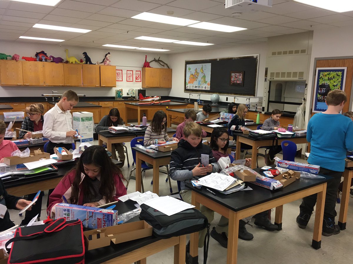MPHScienceDept's tweet image. Total fun! 6th grade scientists assemble their own Alpha and complete test flights. So far, max flight was about 1:20 mins. Planes are rubber band powered with scaled control surfaces. The 4 flight forces, studied last week, are put into action. Modifications being discussed!