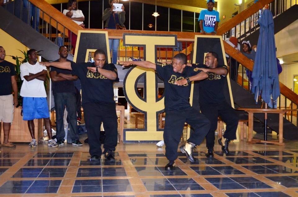 MoKnowz_'s tweet image. Happy Founders’ Day to the Oldest and the COLDEST PHrat in the land! #06 #OnwardAndUpward #ThetaTheta Ace C1ub 🤙🏾