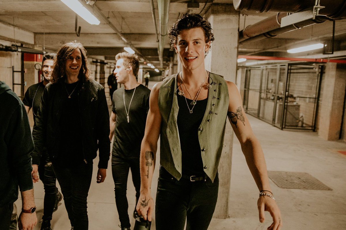 eddyruyter's tweet photo. That super-excited look everyone gets when they're about to eat a taco.

Brazil you were amazing, love you so much 💜

#shawnmendesthetour 
📸: @josiahvandien https://t.co/QqTrs7vCWe