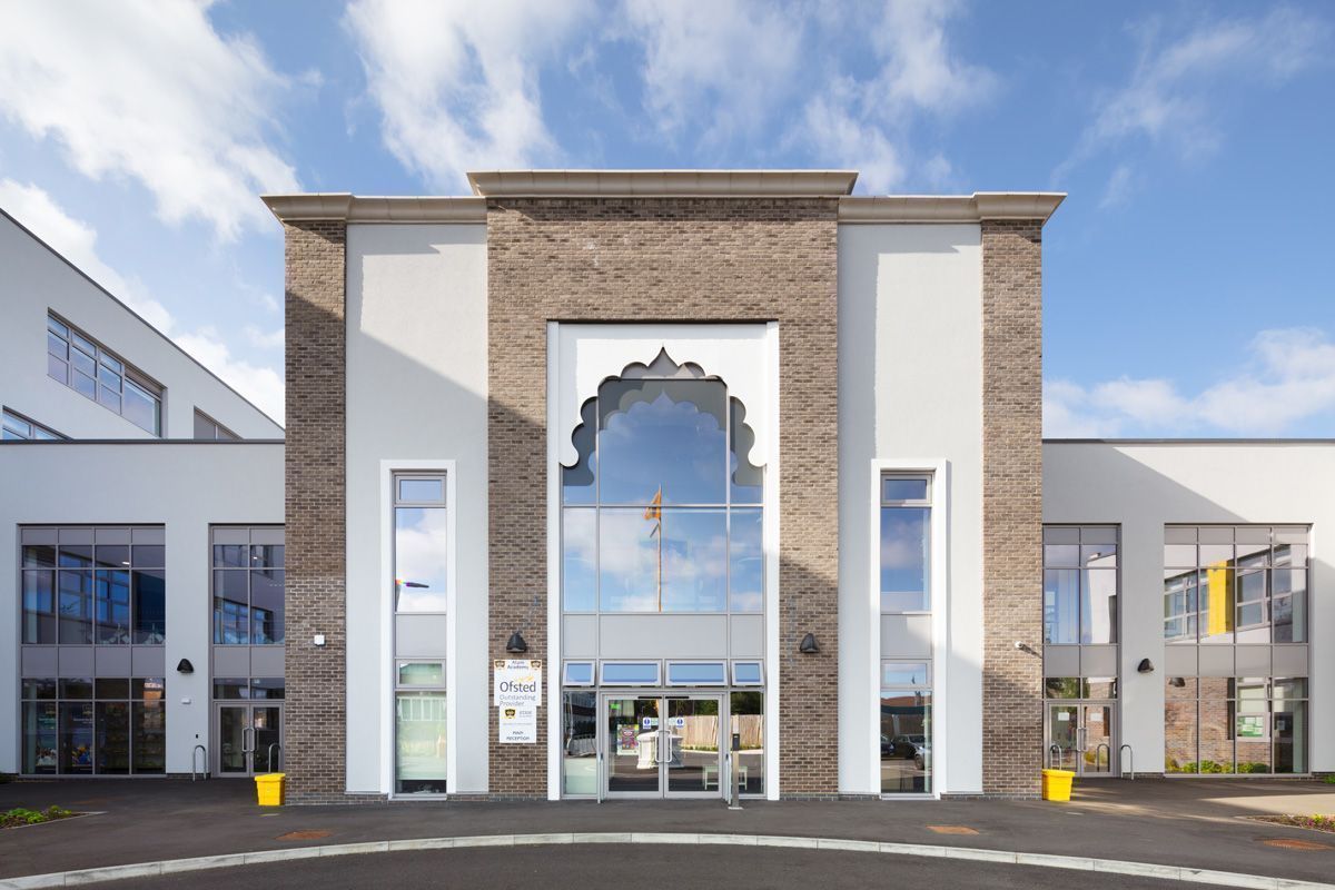 lsiarchitects's tweet photo. Our project with @WatesGroup for @AtamAcademy is looking fantastic! The new Sikh faith #school in the London Borough of Redbridge, and part of the Khalsa Academies Trust, was funded by the @educationgovuk. Take a look at some of the completion photos.  #architects #design https://t.co/HqCTUvLDwa