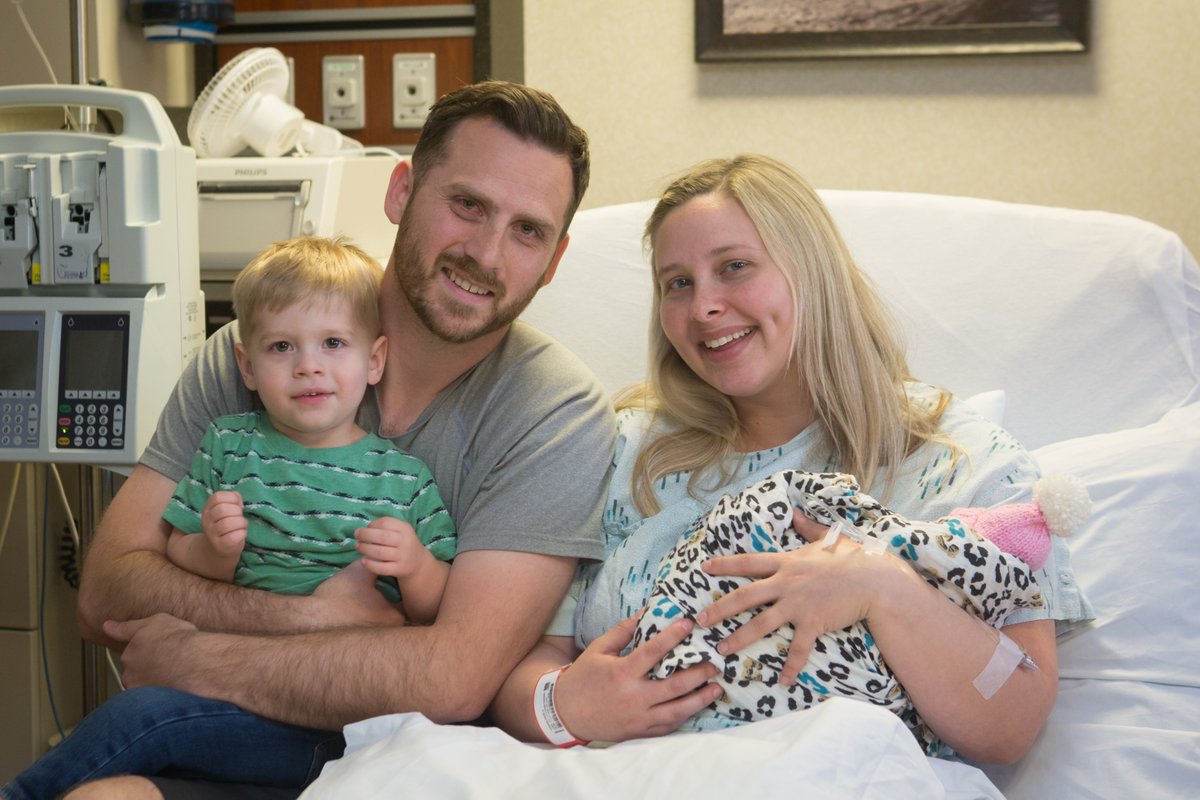LifeShareOK's tweet photo. We're honoring #BabyEva as our floragraph honoree for the 2020 @DonateLife Rose Parade Float. Join us tomorrow as we unveil the floragraph for the family.

https://t.co/8RI2SQBvIa https://t.co/ROBowg5yZE