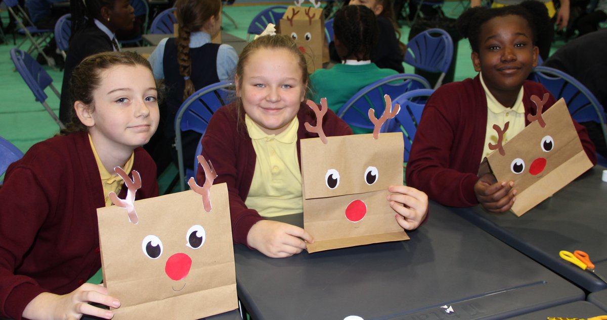 AllHallowsRC's tweet photo. We are now feeling lovely and Christmassy thanks to Y6 pupils @TheCathedralSch @HolyFamilyM6 @StBoniface13 #StSebs #StJosephs #StThomas for taking part in today's wonderful Christmas craft transition activities. @SalfordFDN #teamtransition #TheAllHallowsWay https://t.co/mCe3nfoKSY