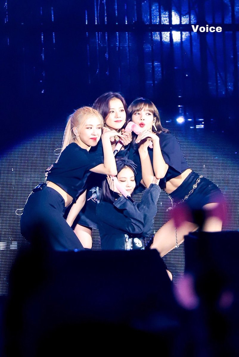 We love you so much @ygofficialblink  #BLACKPINKatTOKYODOME #INYOURAREAatTOKYODOME @ygofficialblink 

Ctto