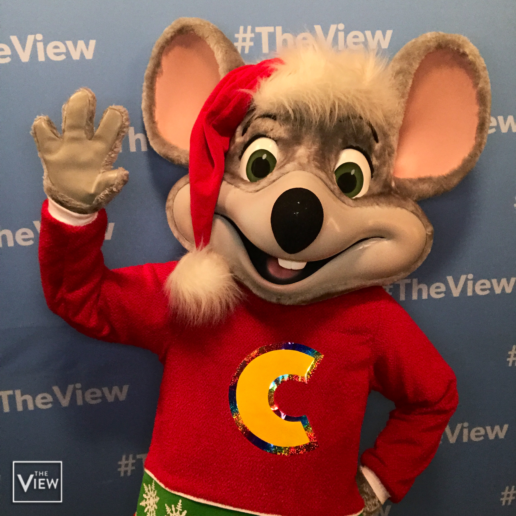 Download Chuck E Cheese Hollywood Christmas Parade