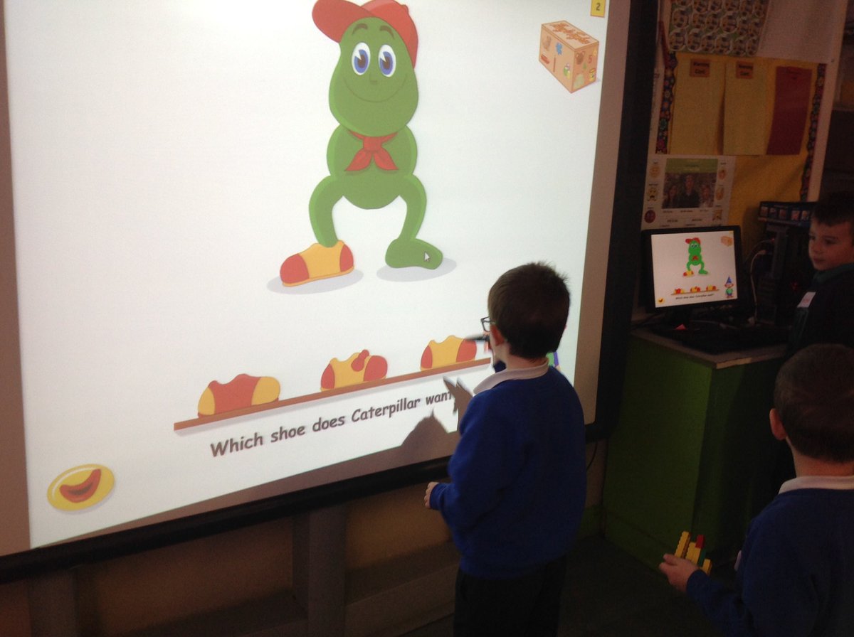 StMalsColeraine's tweet photo. Primary 2 from @harpurshillps joined us at @StMalsColeraine today for our joint Play Based Learning activities.😍😍#beingcreative #stem #wearescientists #usingict #playingtogether #workingtogether #friends #sharededucation @SharedEdWeek @SharedEducate @SentinusNI @STEMLearningUK https://t.co/HmUNdITVhm