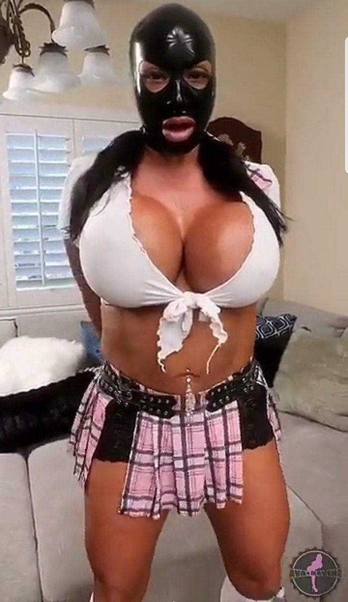 GrahamHolland73's tweet photo. @1avadevine Carry On Behaving Badly Ms Devine XXXX
#AvaDevine #Pornstar #BigTits #WCW #DevineVibes #Smile https://t.co/ltz2RgqIUt