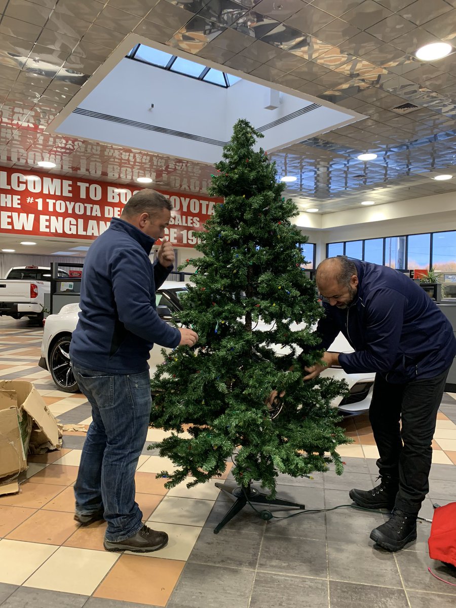 BochToyota's tweet photo. Our Sales management team getting in the holiday spirit! 🎄 Head over to our Facebook page and show us your decorations! 🎁 #boch #bochtoyota #toyota #christmas #christmastree #christmasdecorations https://t.co/RPJZ4cNRui