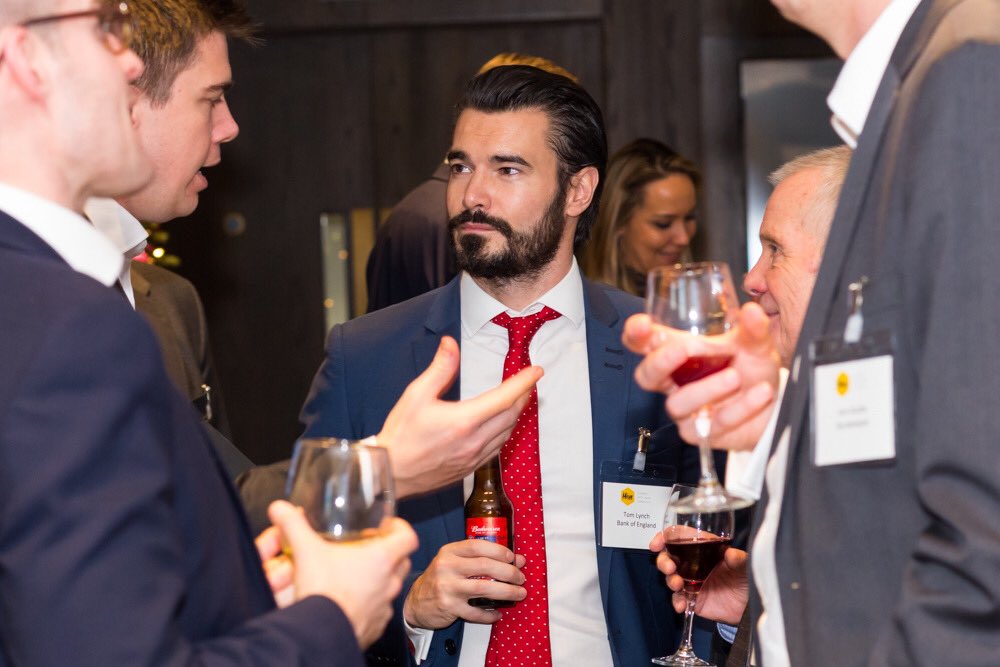 With the festive period looming and our concluding finance meeting of 2019 complete, it would be rude not to end the day with a mulled cider (or... two)  amongst peers!

#FinanceHiveLondon
#foreignexchange
#FXTrading
#FX