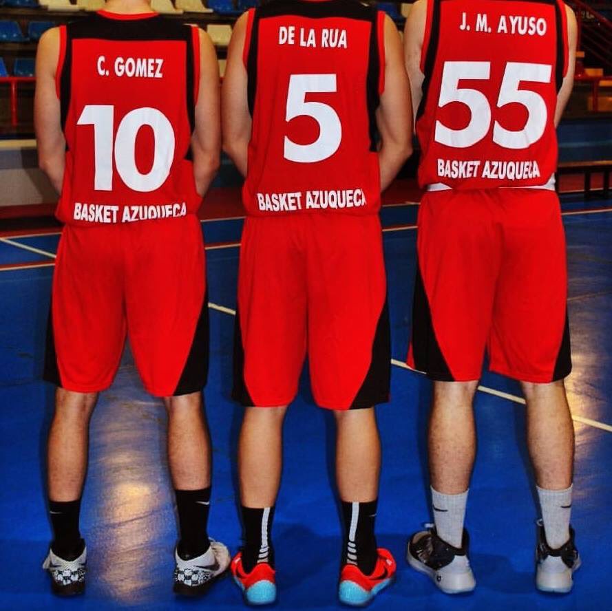 sergiodlr3's tweet photo. Orgulloso de HABER PERTENECIDO al @BasketAzuqueca desde los 5 años, y podido ascender al equipo a la categoría que se merece. Gracias a la gente que lo hizo posible y “no gracias” a la gente que se cargó el club #valors https://t.co/A2RKFI0dP6