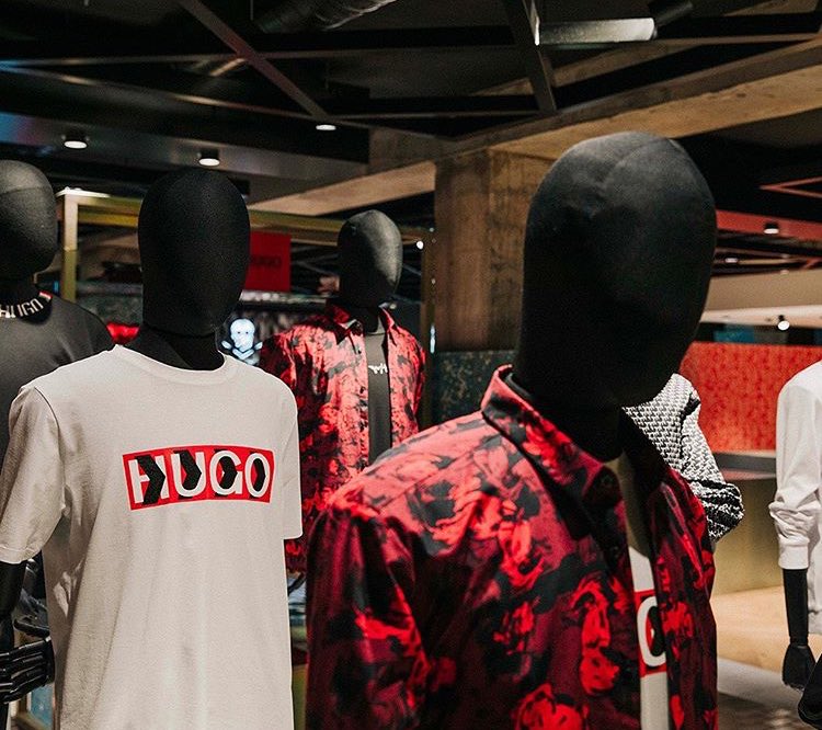dailypromoljp's tweet photo. flannelsman via IG: 

„By the seat of your pants | Get down to the @hugo_official Bodywear pop-up space at #FLANNELSlondon to discover the new collection. .
.
#HUGOxLiamPayne
.
.
.
#HUGOBOSS #LIAMPAYNE #HUGOBODYWEAR #ACTIVATIONSPACE #COLLECTION” https://t.co/alX21rjsZP