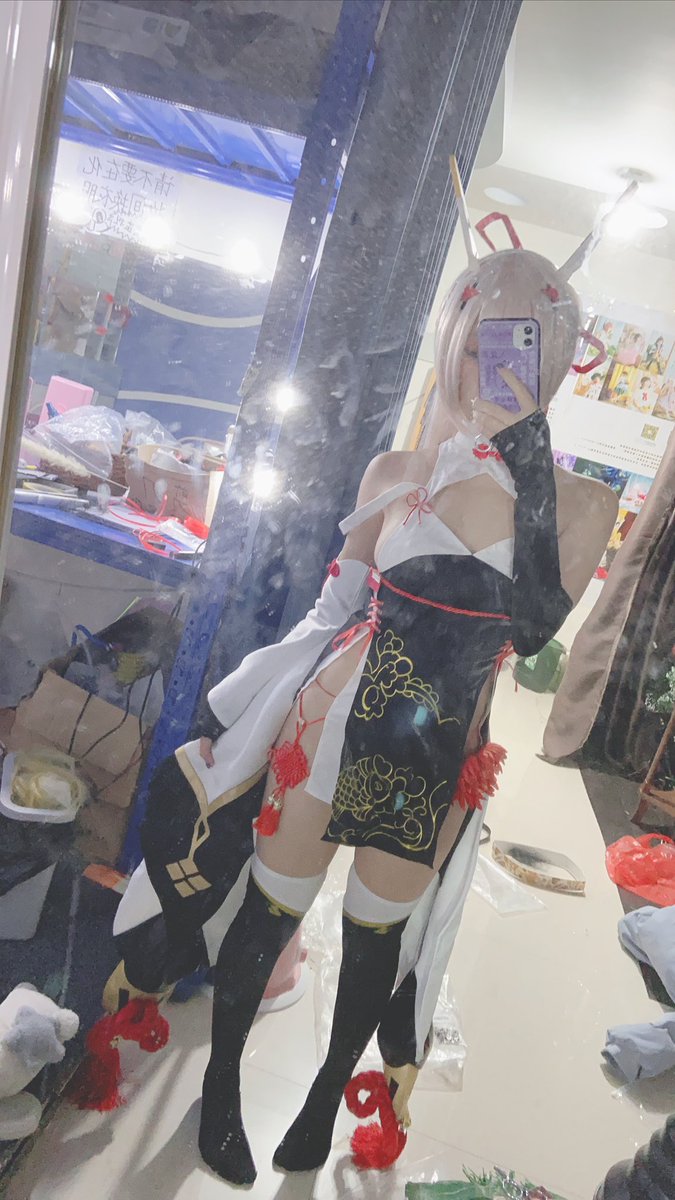 绫波 柚 https://t.co/MhJQGBY8Kd