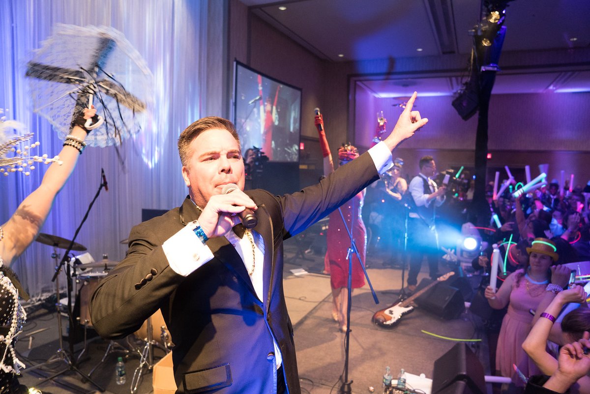 Champagne_Ball's tweet photo. 29 celebrations of the New Year's arrival and counting! Here's a brief tale of how the #ChampagneBall came to be. 🥂🍾🎉
https://t.co/fAozWndxID https://t.co/o1v3Dh0FbN