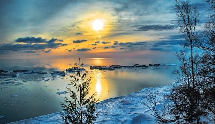 The wonderful wintry views from Port Sanilac. ❄️
 
📸: Instagram fan bwpfotography #PureMichigan #sanilaccounty #centralmichigan