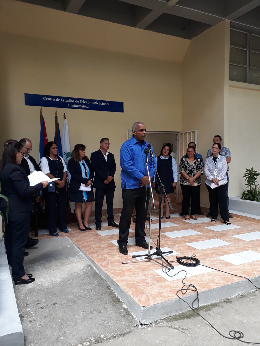 Inauguración oficial del Centro de Estudios de Telecomunicaciones e Informática en el <a href="/AlmaCujae/">Alma Cujae</a>. Centro fruto de la colaboración ETECSA CUJAE. Se consolida la #RelaciónUniversidadEmpresa #SomosCuba <a href="/CujaeRedSocial/">Universidad Tecnológica de La Habana</a> <a href="/DiazCanelB/">Miguel Díaz-Canel Bermúdez</a> <a href="/DrRobertoMOjeda/">Dr. Roberto Morales Ojeda</a> <a href="/AAB_Cuba/">Alicia Alonso Becerra</a> <a href="/modesto_gc/">Modesto Ricardo Gómez Crespo</a> <a href="/DanhizDP/">Danhiz Díaz Pereira</a>