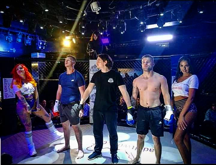LiamCo0k's tweet photo. Split decision at @uwcmma has seen my debut in boxing off to a good start!

My opponent dropped out on the night so instead of not fighting at all I was offered to trade MMA gloves for boxing and I did.

I turned up to fight and there was no way I was going home without. https://t.co/6NQwBOOvFk