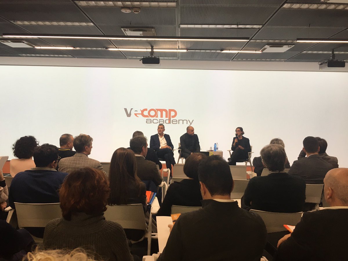 SMAbility's tweet image. È iniziato il convegno “#open Aprire la mente e stimolare nuove idee” organizzato da @Vecomp che vedrà intervenire @AlessandroZonin ed il nostro CEO @paoloerrico per parlare di BigData e innovazione.

#socialmeter #vecomp #bigdata
