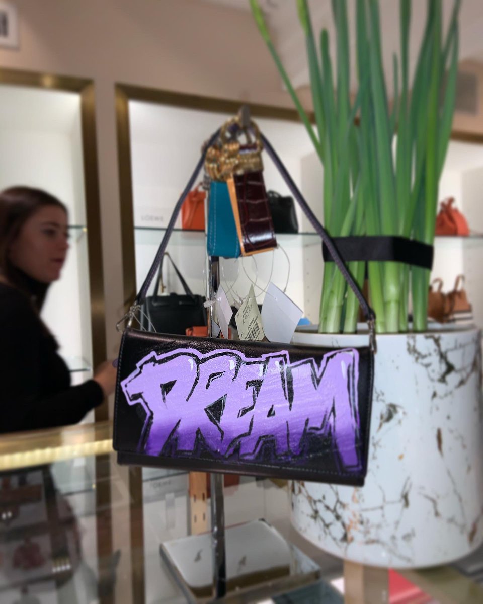 JEANTRIX's tweet photo. #Getcustomized Thank you @boydsphiladelphia for having the #jeantrix custom pop up shop at your store for the holiday season! Customized gifts are always the best gifts.🔥🔥🔥

.
Get customized for the holidays! For inquiries, email info@jeantrix.com (limited space available) https://t.co/WPGLjXF88s