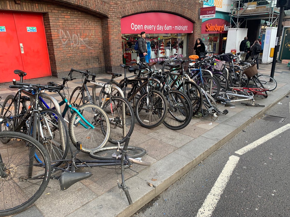 ecocycleuk's tweet image. When #cycle parking is as rubbish as this at Clapham Junction, it does nothing to incentivise people to get on a bike. If you can’t park securely &amp;amp; conveniently, then you’re less likely to cycle.