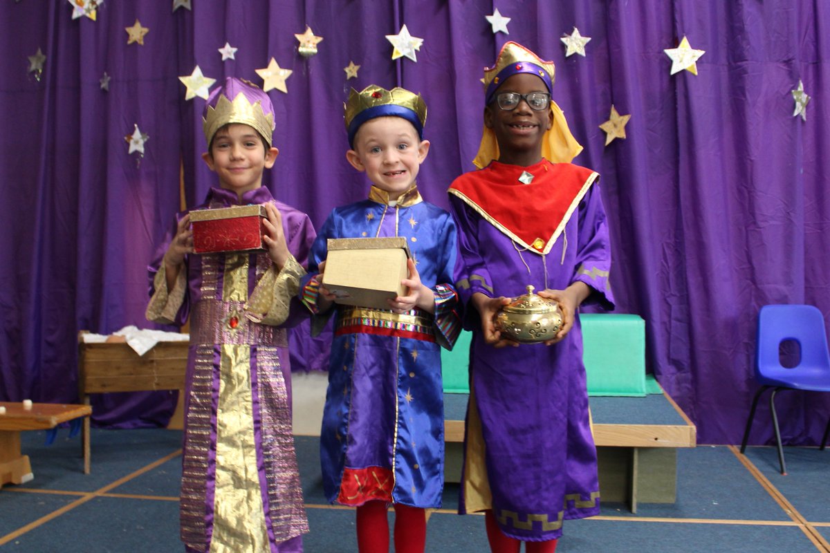 StColumbasPHead's tweet photo. A wonderful performance of the Lower Prep Nativity. We welcome our parent community over the next two days to enjoy the show with us. #SCCLowerPrep https://t.co/gtAXjH6bxb