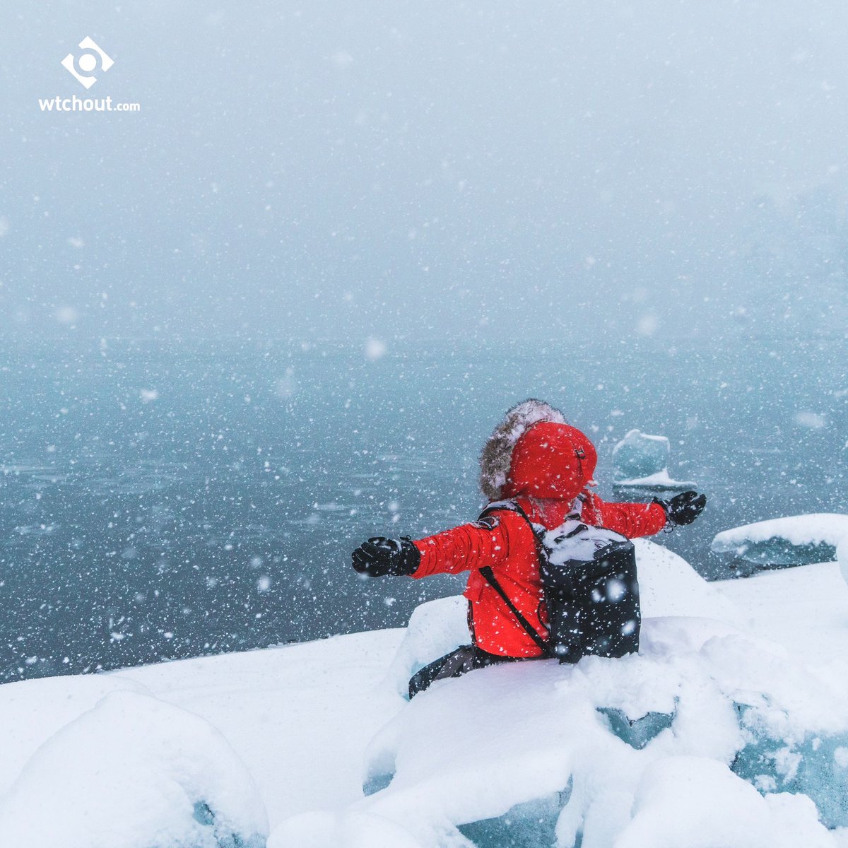 wtchoutcom's tweet image. #christmasgift to you or to your loved one? Wtchout.com #wristcover is a product that every #smartwatch owner needs! 
#joululahja itselle tai läheiselle?

#webshop only 🌐 

#onlygoodchills #finnishdesign #recycled material ♻️

📷credit: Unsplash/ Shawn Ang