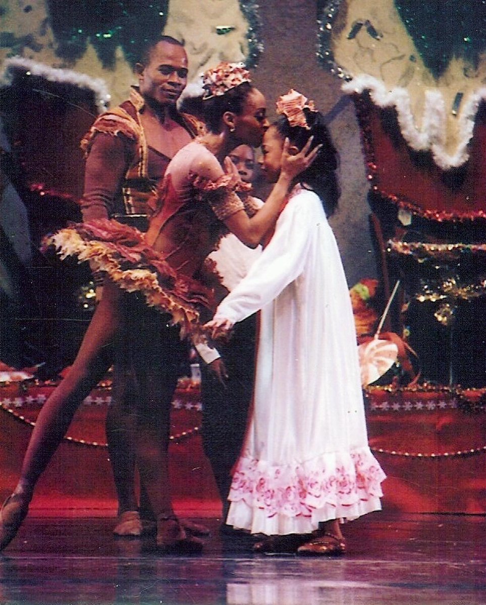 ballethnic's tweet photo. Ballethnic Dance Company Inc. creating access and promoting blacks in the forefront of Nutcracker since 1991 with all black leads including: Brown Sugar aka Sugar Plum Fairy, Chocolatier aka Cavalier, Sarah aka Clara, and Leroy aka Fritz.🎁🎄✨

#ballethnic #urbannutcracker https://t.co/WoxJrGySpg