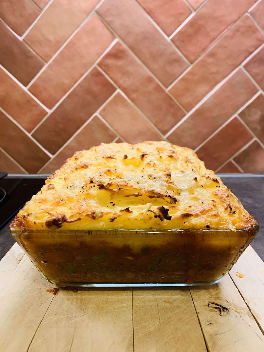 richardallanfi1's tweet image. I am the Pie Maker tonight and it tasted beautiful. 👨‍🍳❤️❤️❤️
.
.
.
.
.
.
.
.
.
.
#pie #piemaker #shepardspie #food #foodporn #foodie #chef #cheflife #chefsofinstagram #chefs #chefslife #parisfood #foodparis #healthy #cook #cooking #beautiful #eat #paris #richieinparis #chefrichie