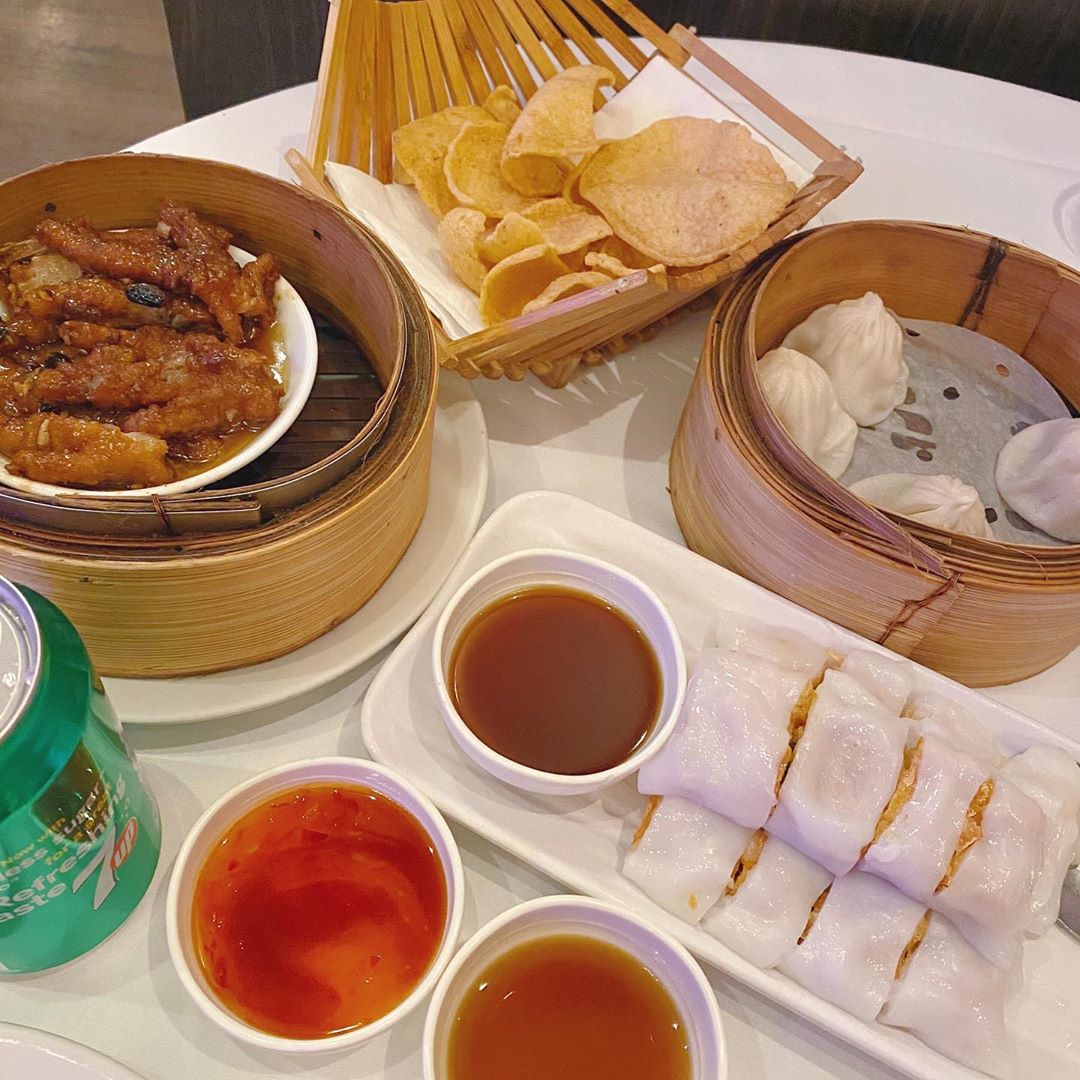 Now that's what we call a spread! Thanks for sharing @sherryxixixi_
Order now: bit.ly/BangBangBooking
