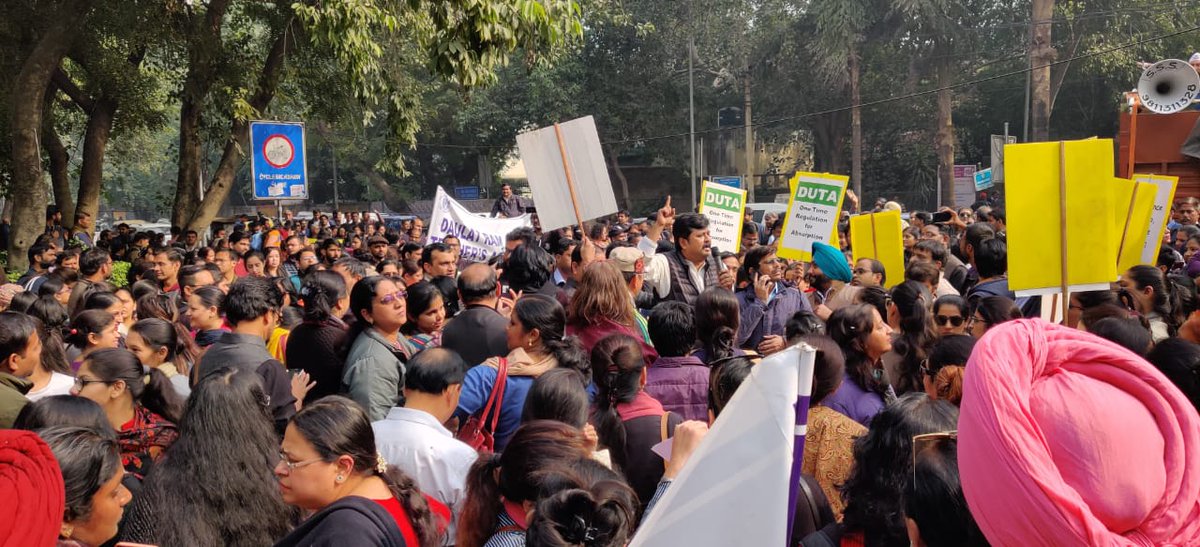 JuhiJham's tweet image. #ABSORPTIONof4500_DUadhocs
#Withdraw28thAugustDUfarman #OneTimeRegulation4Absorption

@PMOIndia @du_beat @aajtak
@DrRPNishank @ArvindKejriwal @htTweets @ugc_india @HRDMinistry