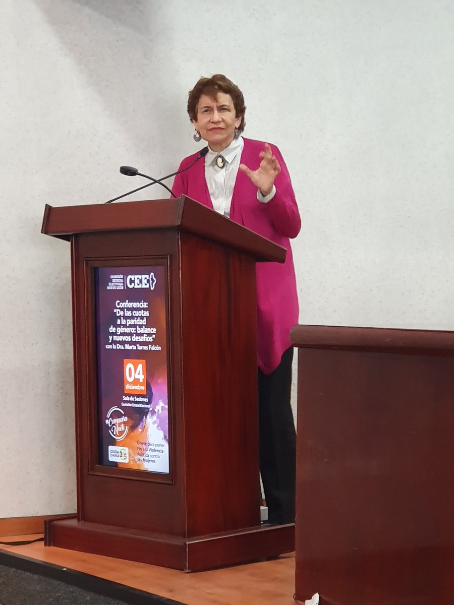 《La violencia echa raíces en la desigualdad. La equidad debe ser una estrategia para alcanzar la igualdad》 
Esto afirma la Dra. Martha Torres Falcón en su Conferencia:《De las cuotas a la paridad de género; balance y nuevos desafíos》