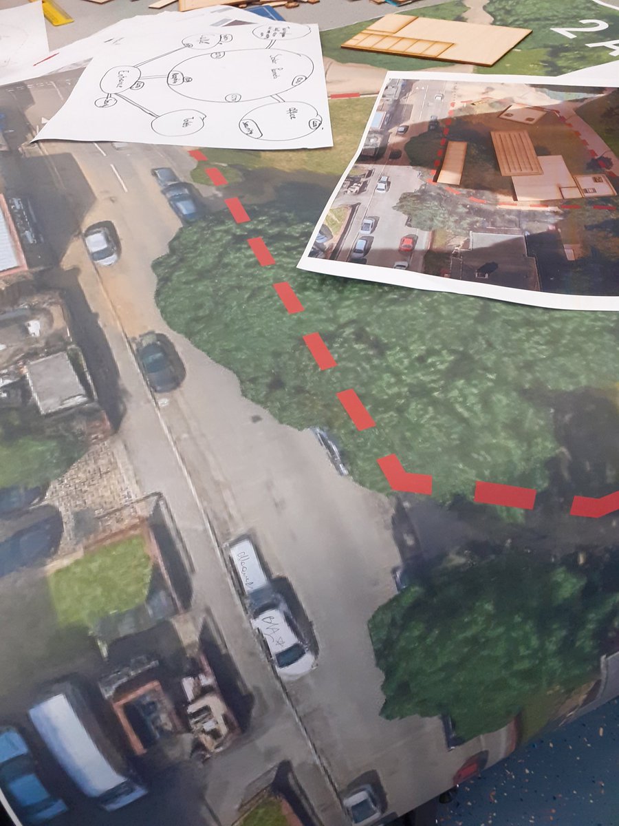 MissNCareersHub's tweet photo. Our 'Get Into #Architecture' Year 9 students were grappling with drawing to scale today! 📏📐
 #Gatsbybenchmark4 

👏 Thanks to @HKSArchitects and @S_LawrenceTrust for helping us link curriculum learning with  #Careers

#STEM #NCW2020 
#pathwaystoprofessions 
#socialmobility https://t.co/W8kX1tWKHe