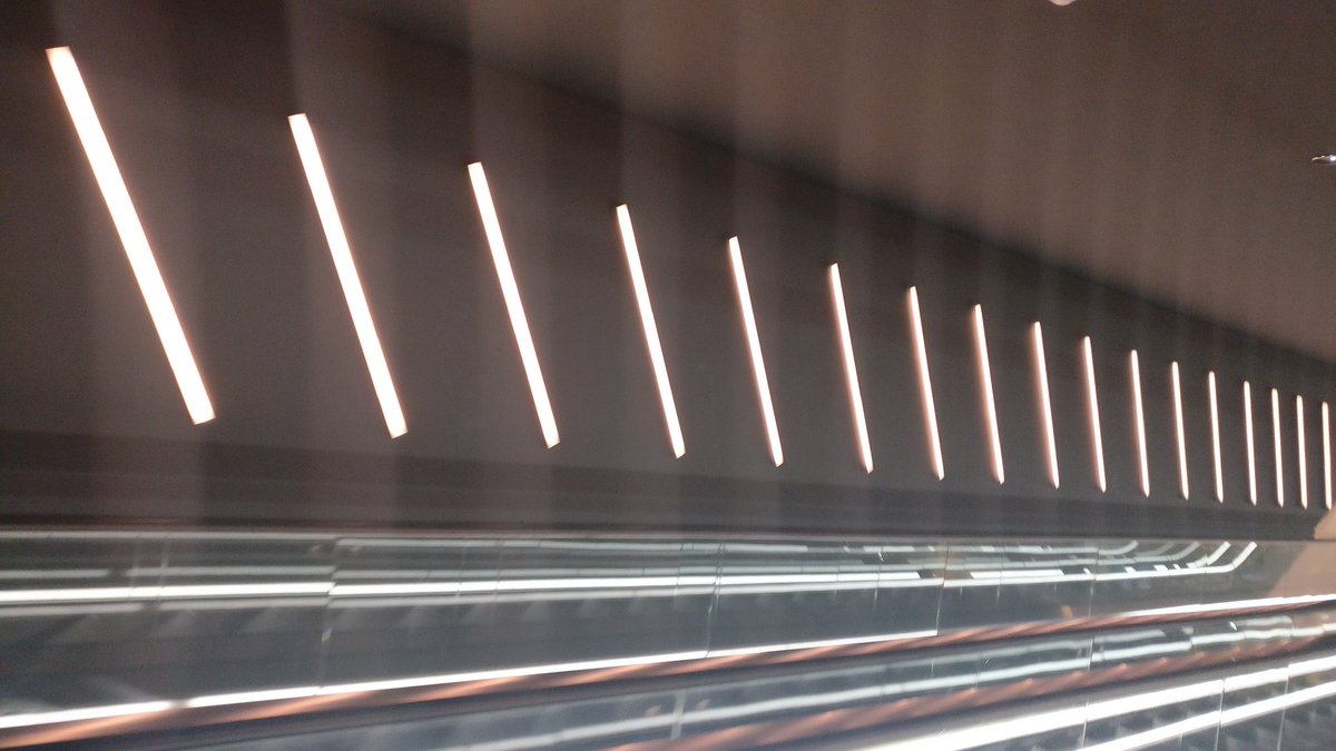 Drago978's tweet photo. #Light @ #ForumGroningen @gem_groningen #Groningen https://t.co/okt6qfSjSQ