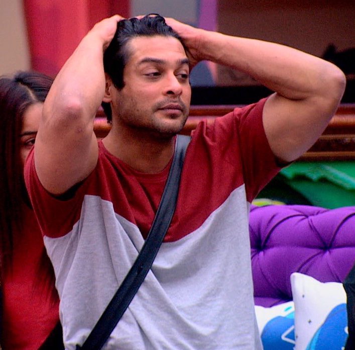 bornJAAT's tweet image. RT if you support #SidharthShukla more and more by each passing day

#KeepGoingSidShukla

@OfficialSidFC @sidharth_shukla