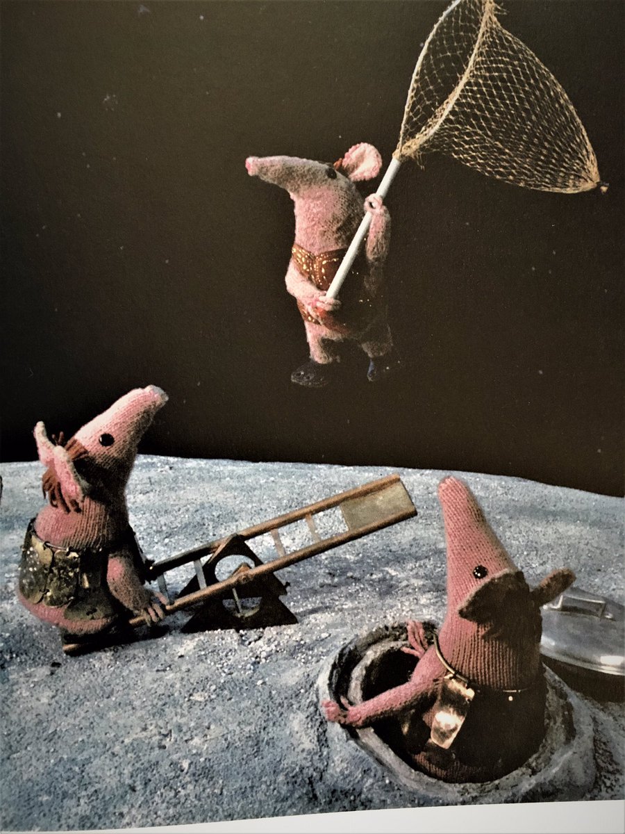 LBFlyawayhome's tweet photo. Different approaches to exploring space in the 1960s
#BKnight #PeterFirmin #OliverPostgate https://t.co/ooO59JqBv2