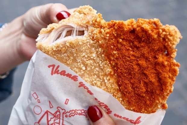 SebComanPhoto's tweet image. Chinatown, London, foodie guide: where to eat and drink - buff.ly/2DxcmK0 @olivemagazine #chinatown #restaurant